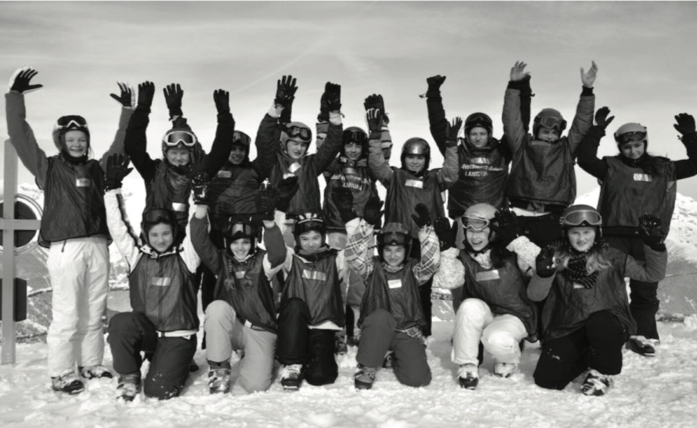 Jugendliche, die an der Wintersportwoche teilgenommen haben