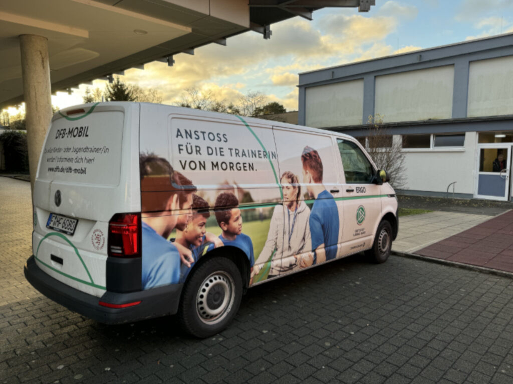 DFB-Mobil auf unserem Schulhof