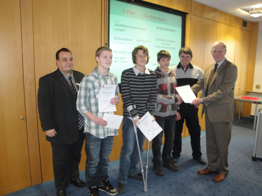 Adolf-Reichwein-Schüler erweisen sich als Börsenprofis