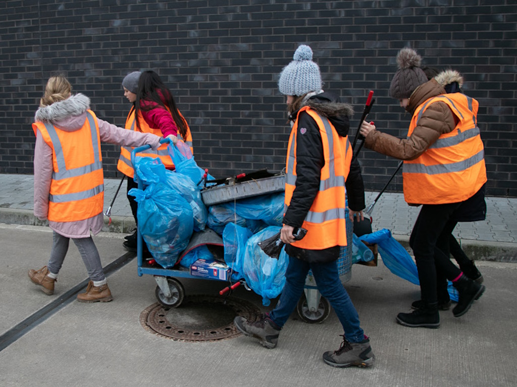 Müllsammelaktion der Klasse 6aG