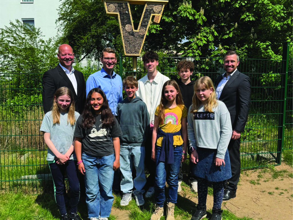 Volksbank Dreieich-Offenbach eG eröffnet Insektenhotel