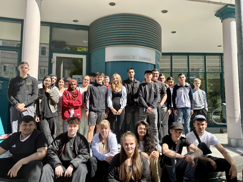 Besuch beim Finanzamt