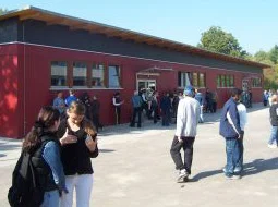 Die neuen Pavillons der Adolf-Reichwein-Schule nach dem Wiederaufbau
